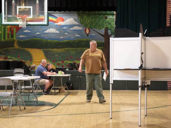 Bethel and Royalton voters again reject $3.8 million school bond