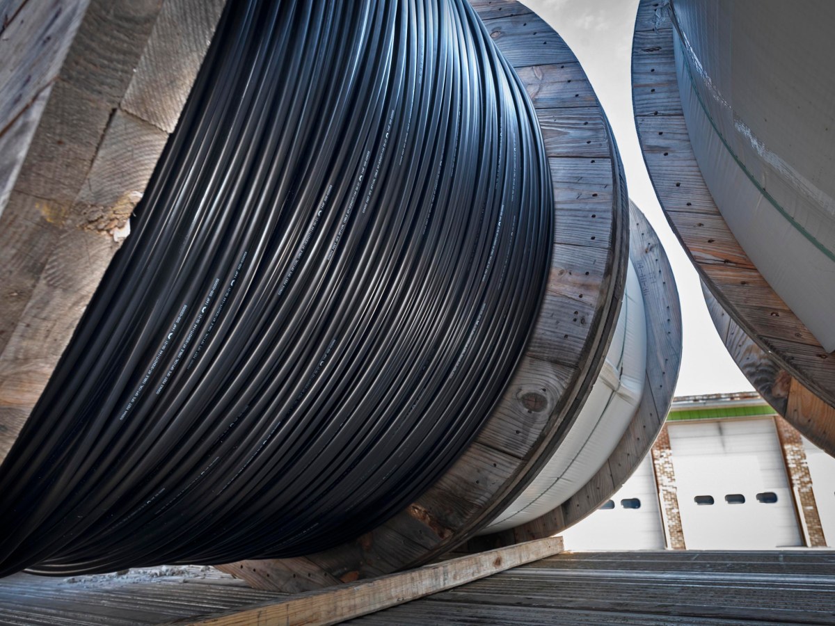 ECFiber and operating company trade legal blows as contract renewal talks break down